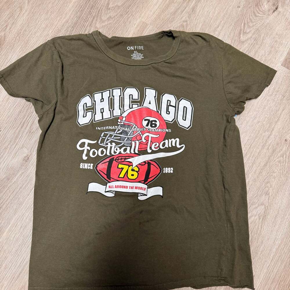 Vintage Chicago Football Team 76 T-Shirt